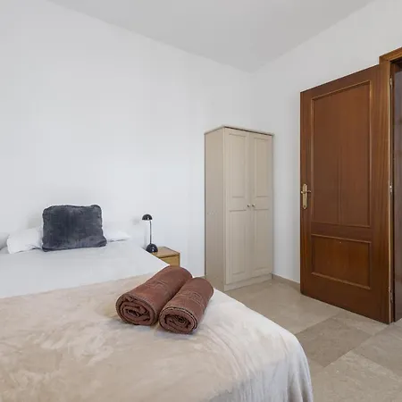 Semesterbostad Chafari Garden *